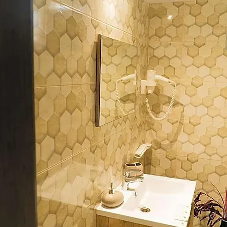 Szekely Fogado Self Check In Bed and Breakfast